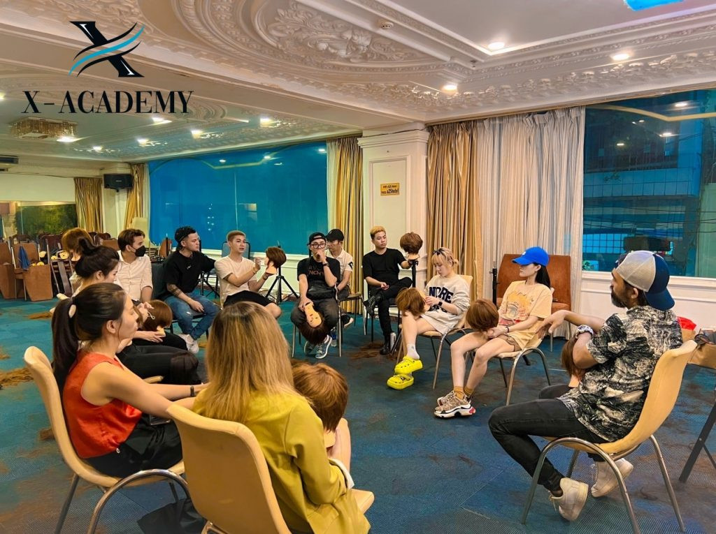 Nghề cắt tóc không chỉ mang lại thu nhập ổn định mà còn mở ra tiềm năng khởi nghiệp