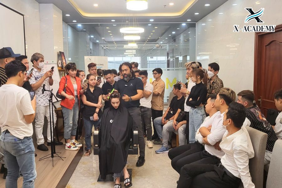 Dạy Nghề Làm Tóc Bởi Trung Tâm Đào Tạo Tóc Chuyên Nghiệp X- Academy