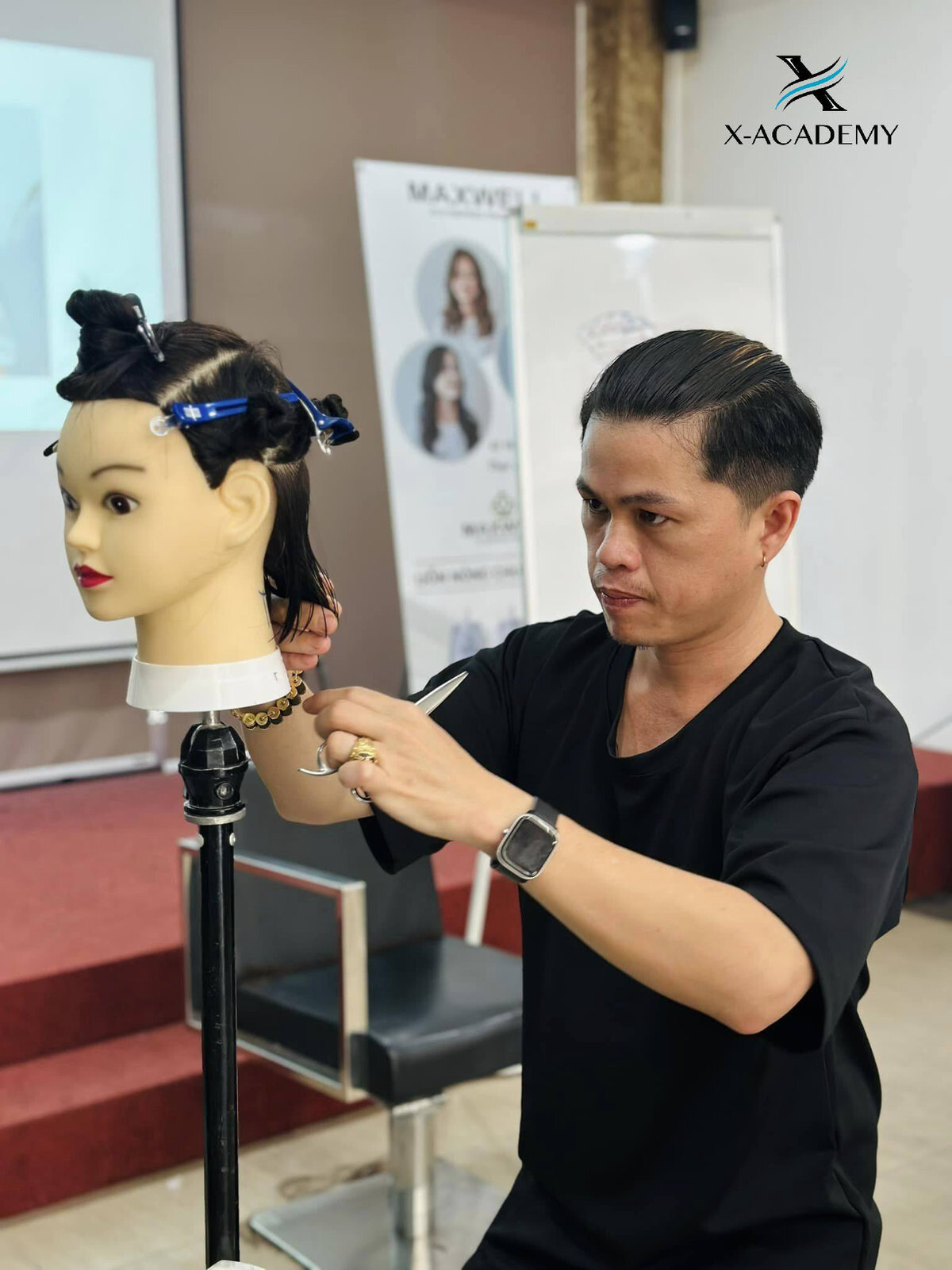 Khóa học cắt tóc gội đầu chuyên nghiệp
