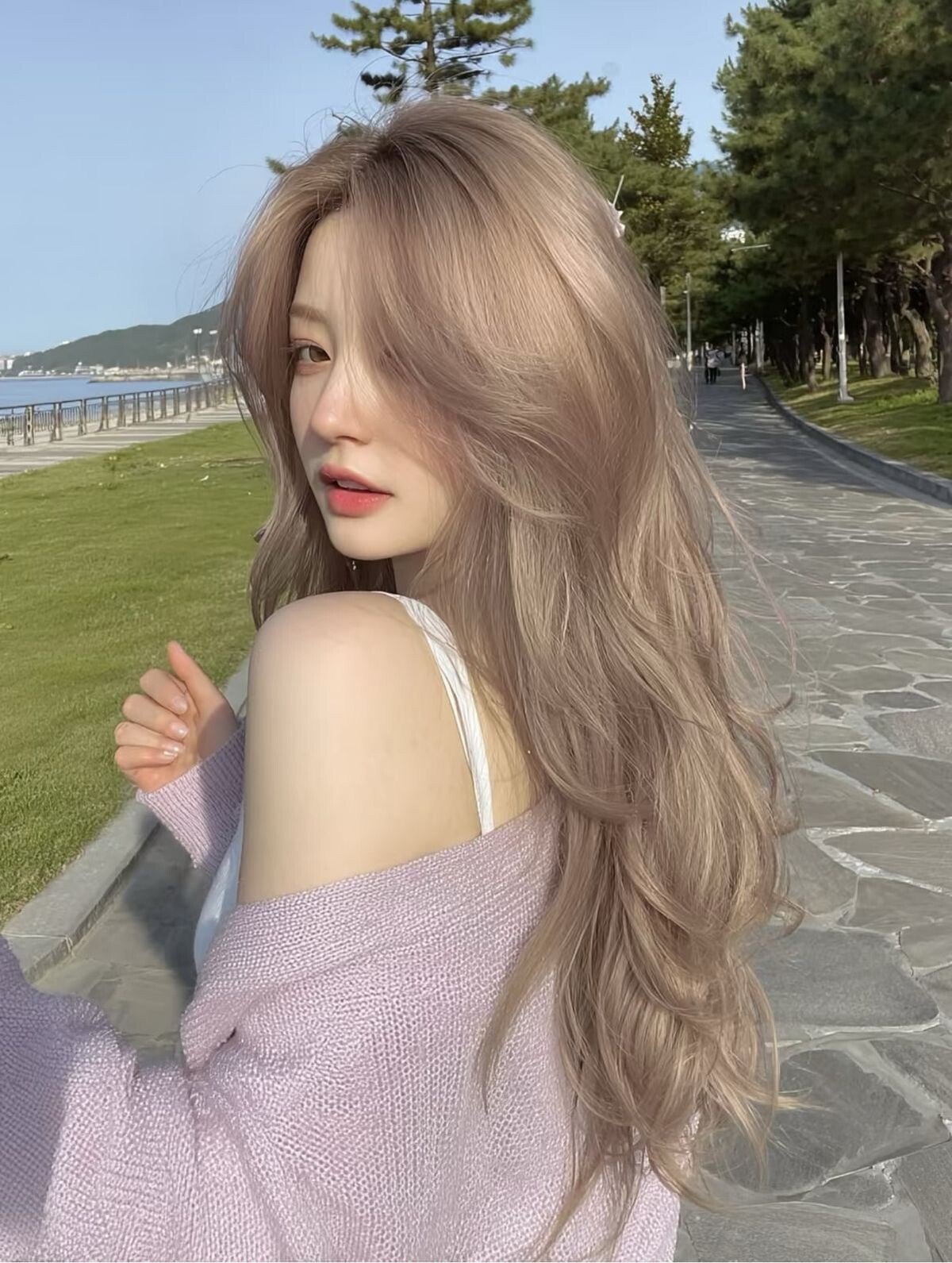 Tóc màu nâu hạt dẻ khói