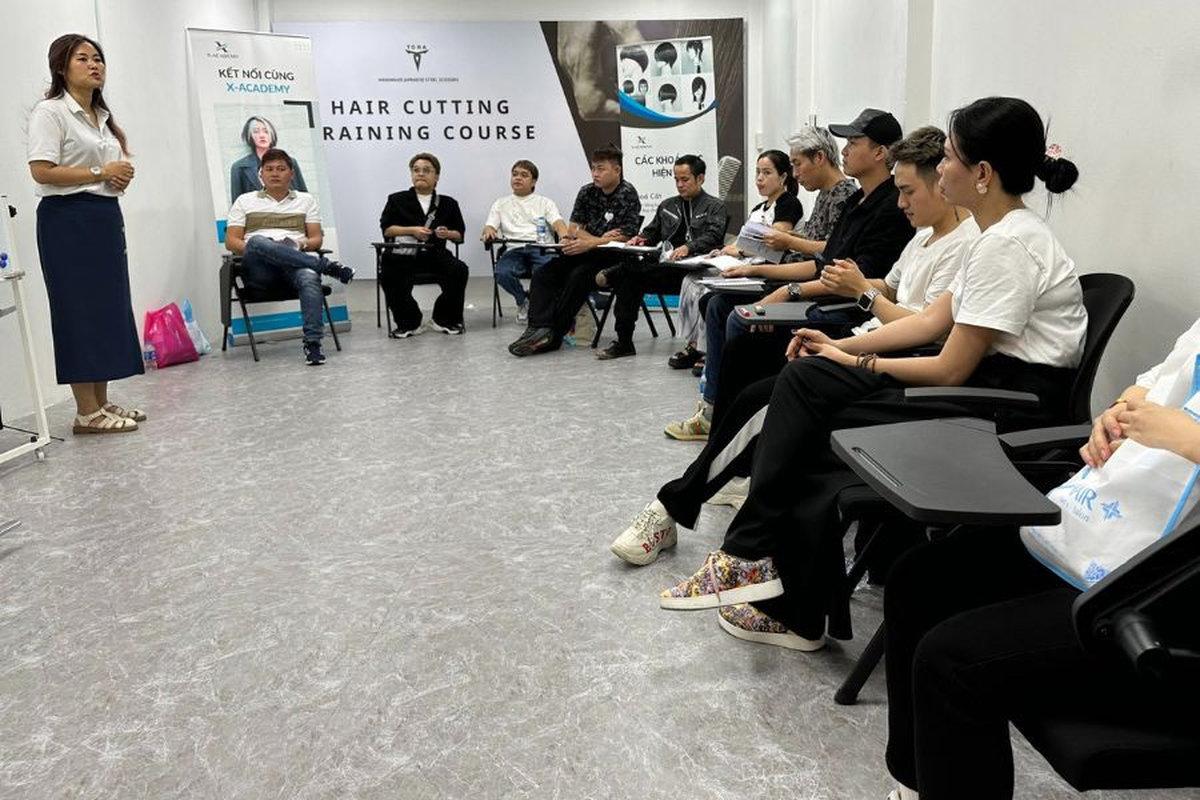 Nghề cắt tóc có khó không trong thực tế