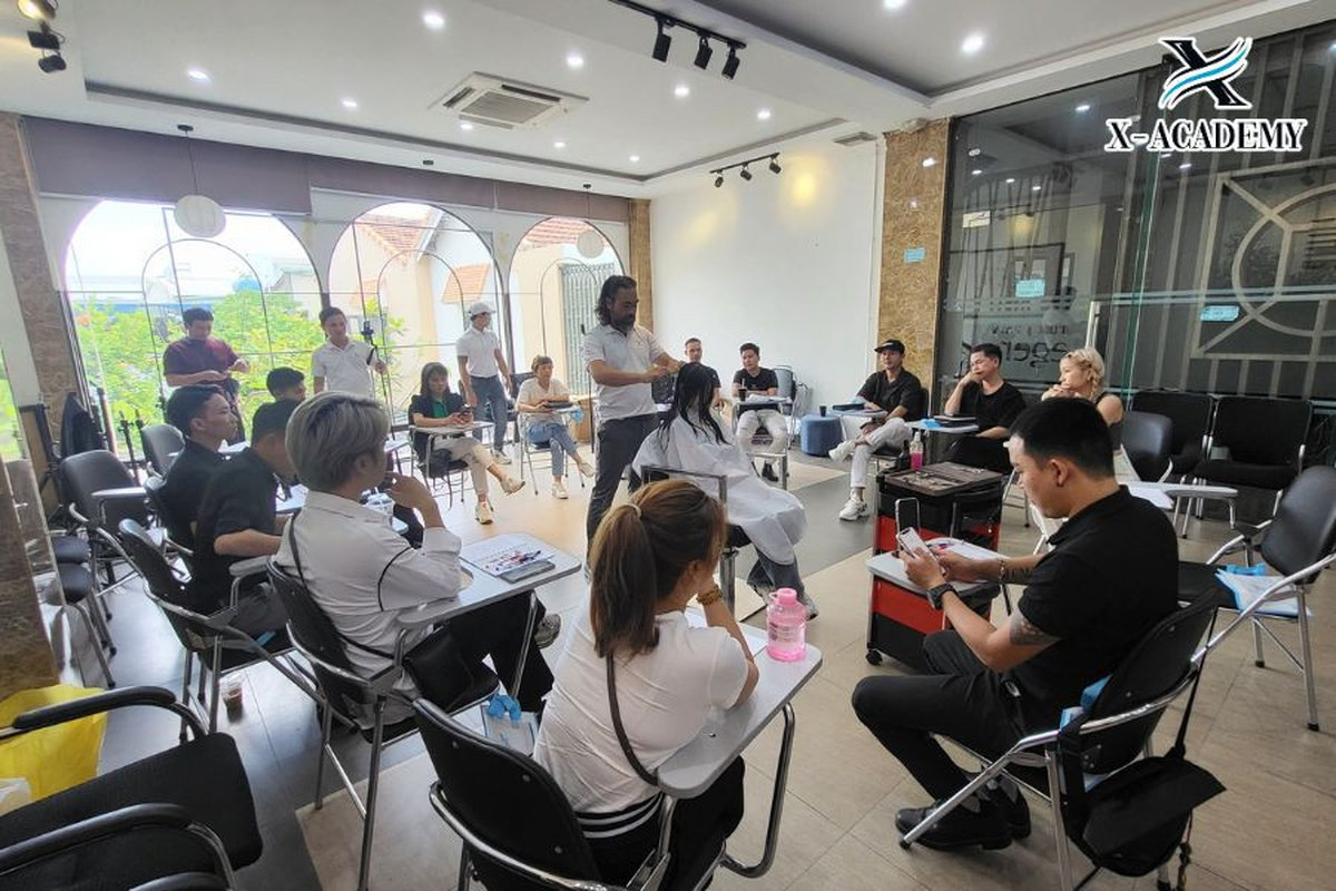 Tìm hiểu nghề cắt tóc có khó không