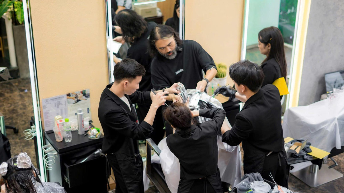 Vừa học vừa làm nghề tóc thực tế